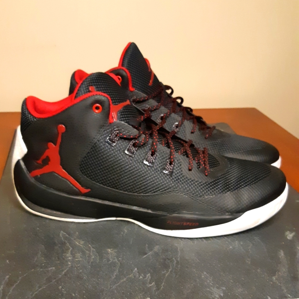 Nike Flight Speed Size 13
